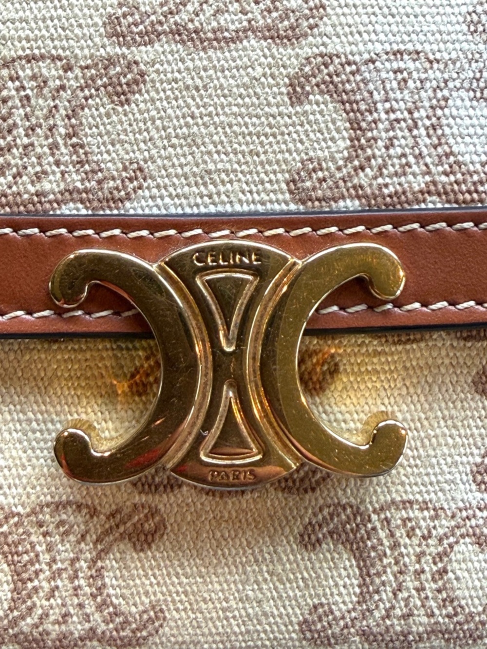 Celine Triomphe Small Flap Wallet - Picture 3 of 8